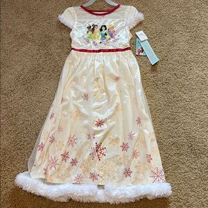 Disney princesses dress “Tiana, Ariel, Mulan, Rapunzel”